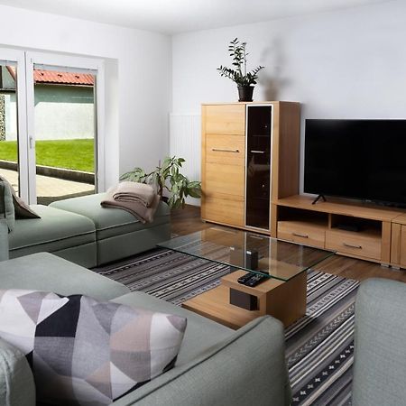 Stylish Apartment Under The Tatras Štrba Esterno foto
